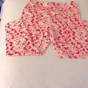 Style &Company Pink on Pink Floral Capri Legging -Large $12/$24 $6
